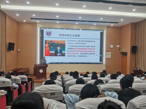 梦想点燃计划|教授进校讲科学活动之马宏瑞教授走进泉州丰泽二实小、泉州七中